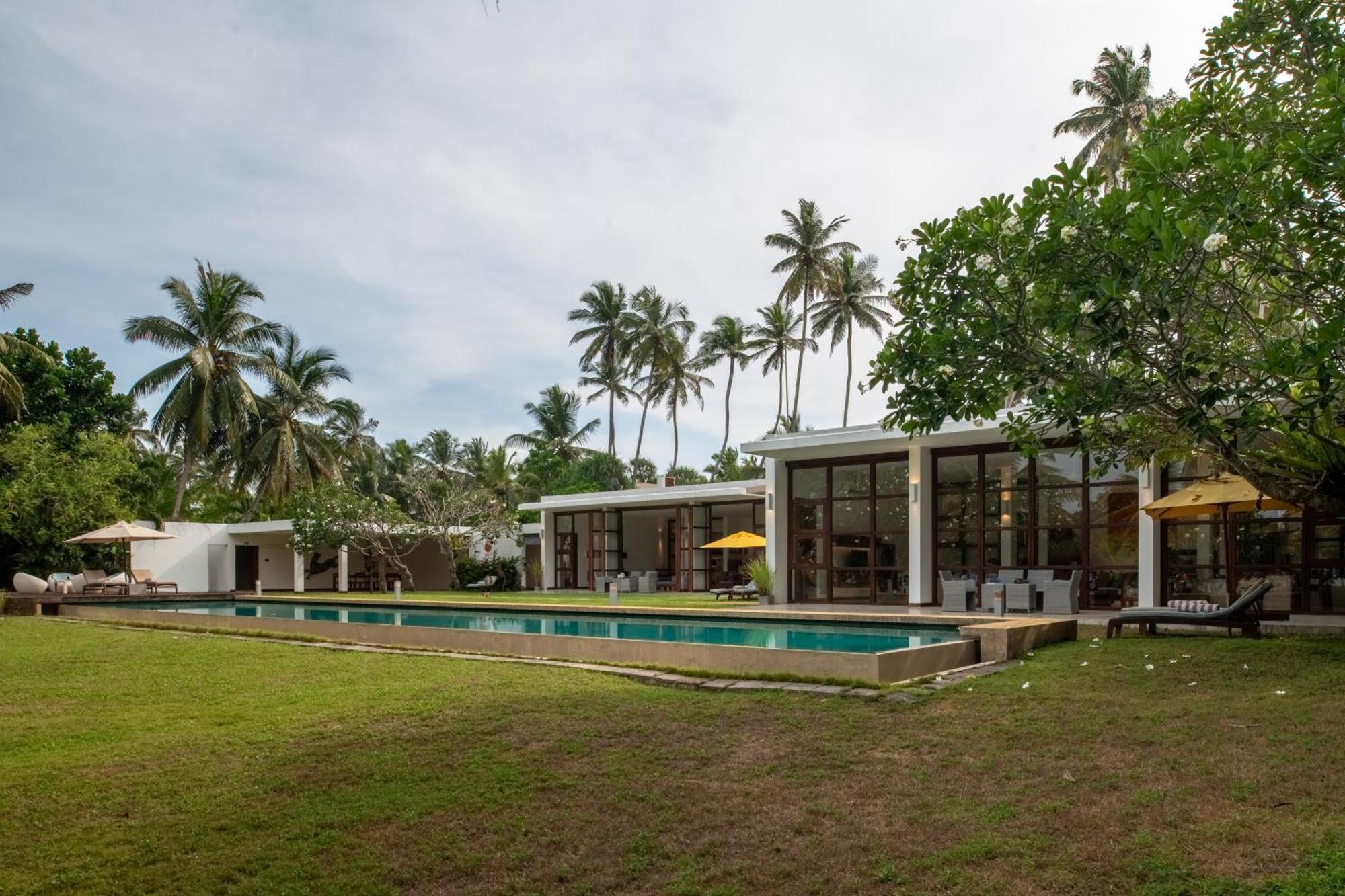 Bentota No 1 Villa ภายนอก รูปภาพ
