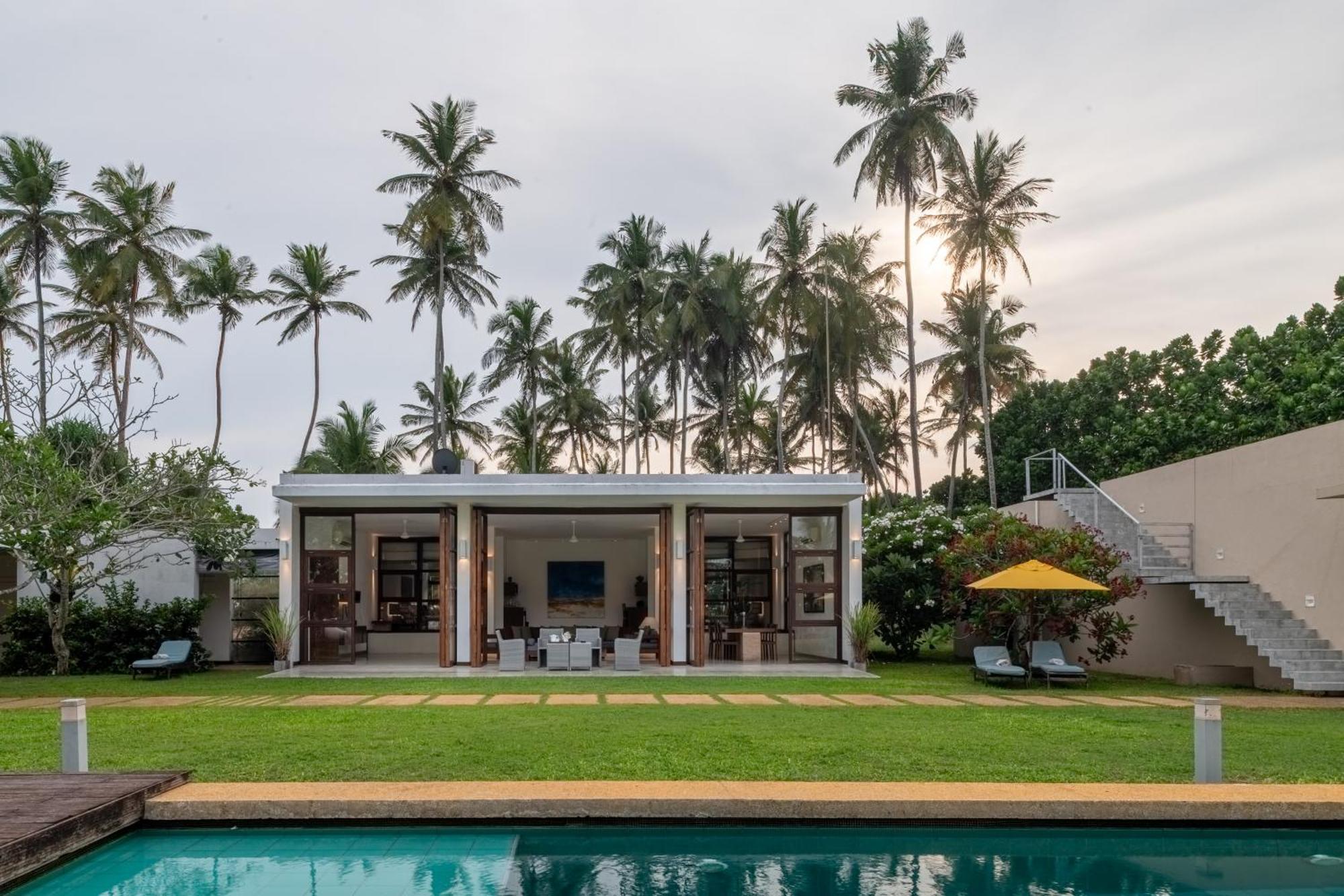 Bentota No 1 Villa ภายนอก รูปภาพ