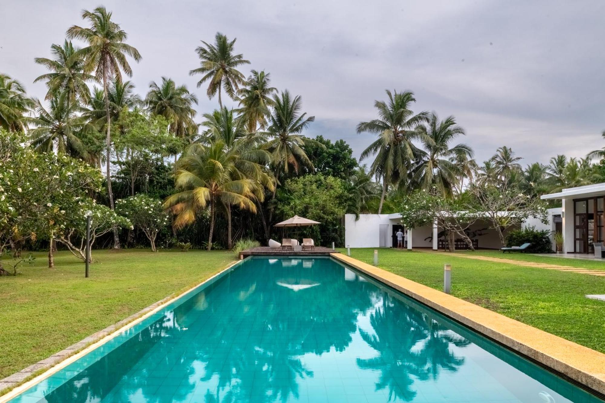 Bentota No 1 Villa ภายนอก รูปภาพ